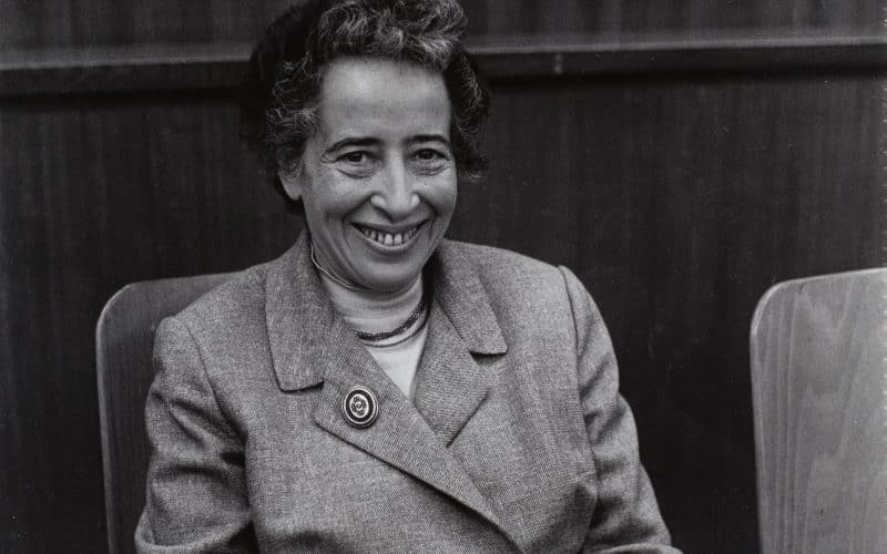An Unknown Constellation: Hannah Arendt Reads Étienne Gilson and Jacques Maritain