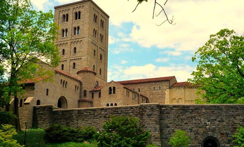 The Suspended Harp: Sounds of Faith in Medieval Jerusalem