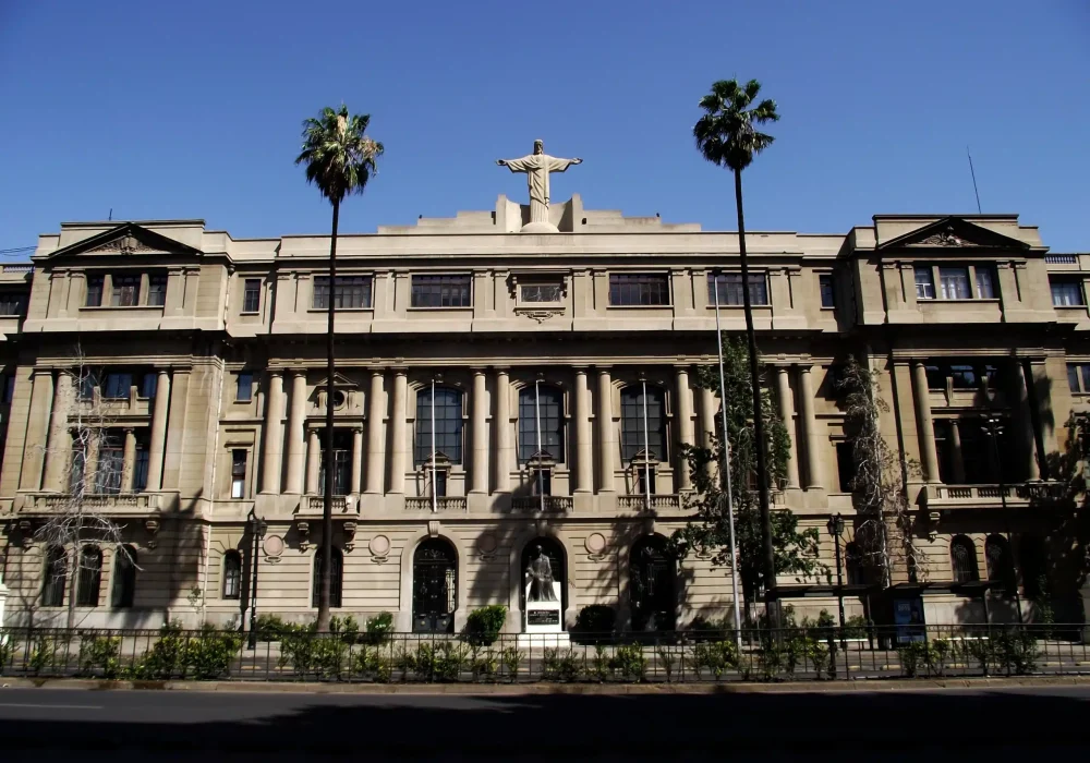 pontificia-universidad-catolica-de-chile-smapse8